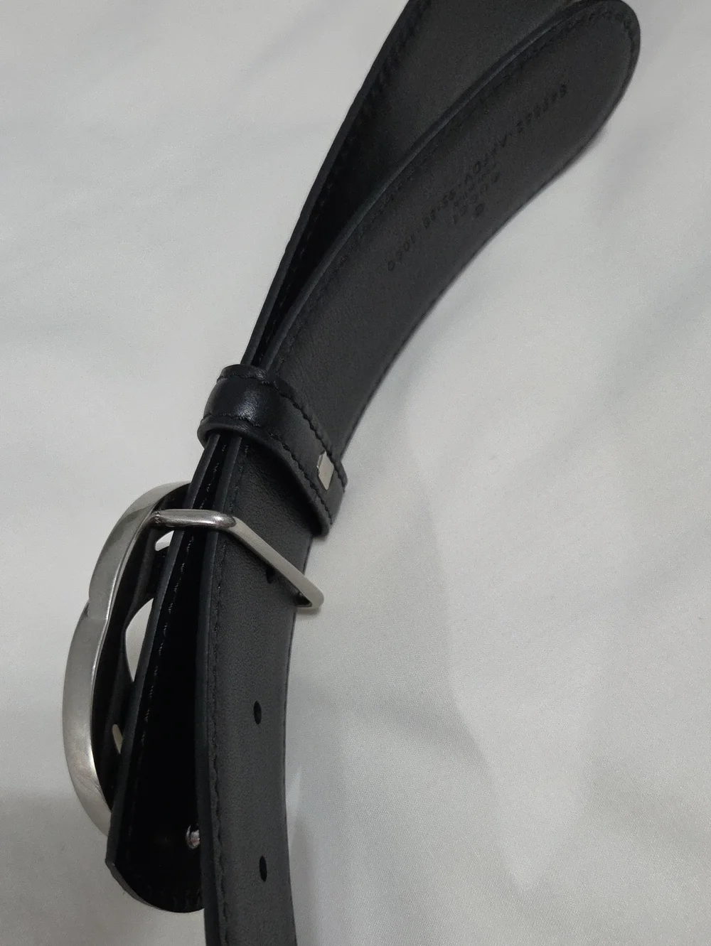 Gucci Reversible Black Leather Belt Brushed Silver GG Buckle 32/34